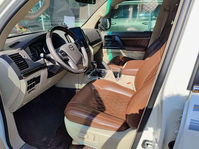 Toyota Land Cruiser 2019 thumb 6
