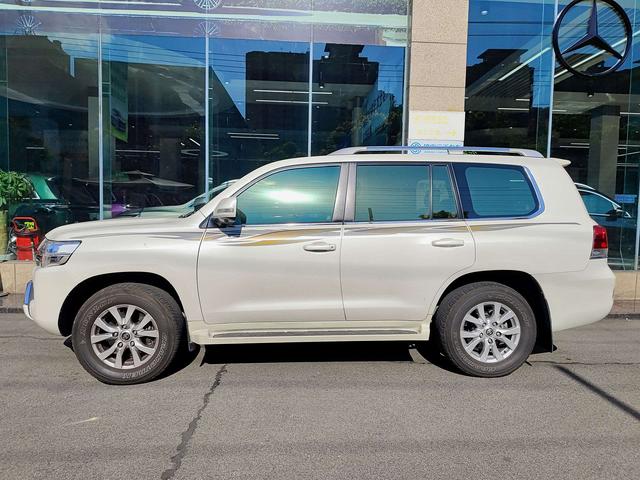 Toyota Land Cruiser 2019 thumb 12