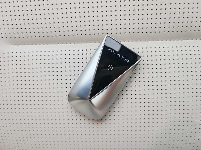 Avatr 06 2025 thumb 9