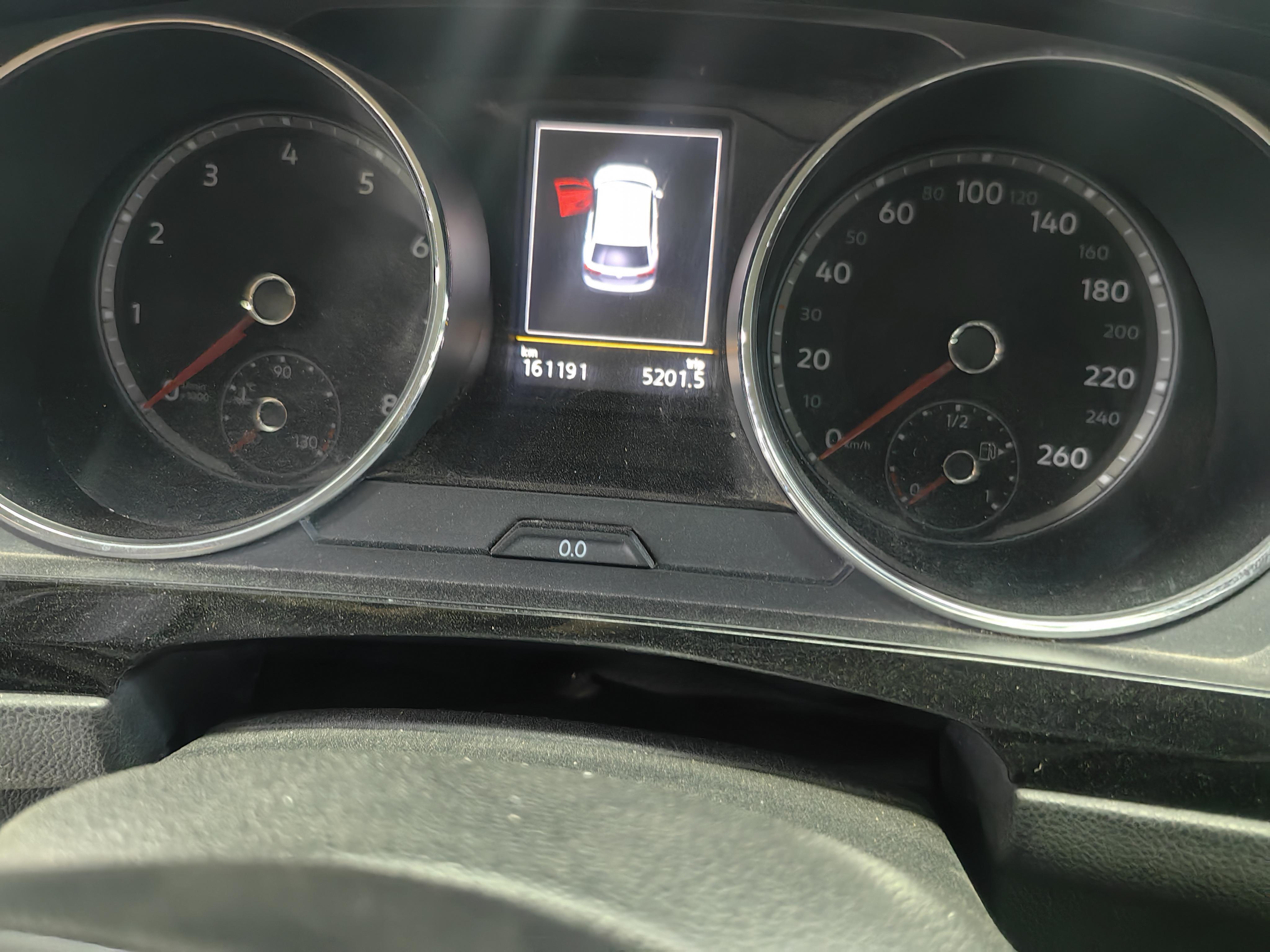Volkswagen Tiguan 2017 thumb 6