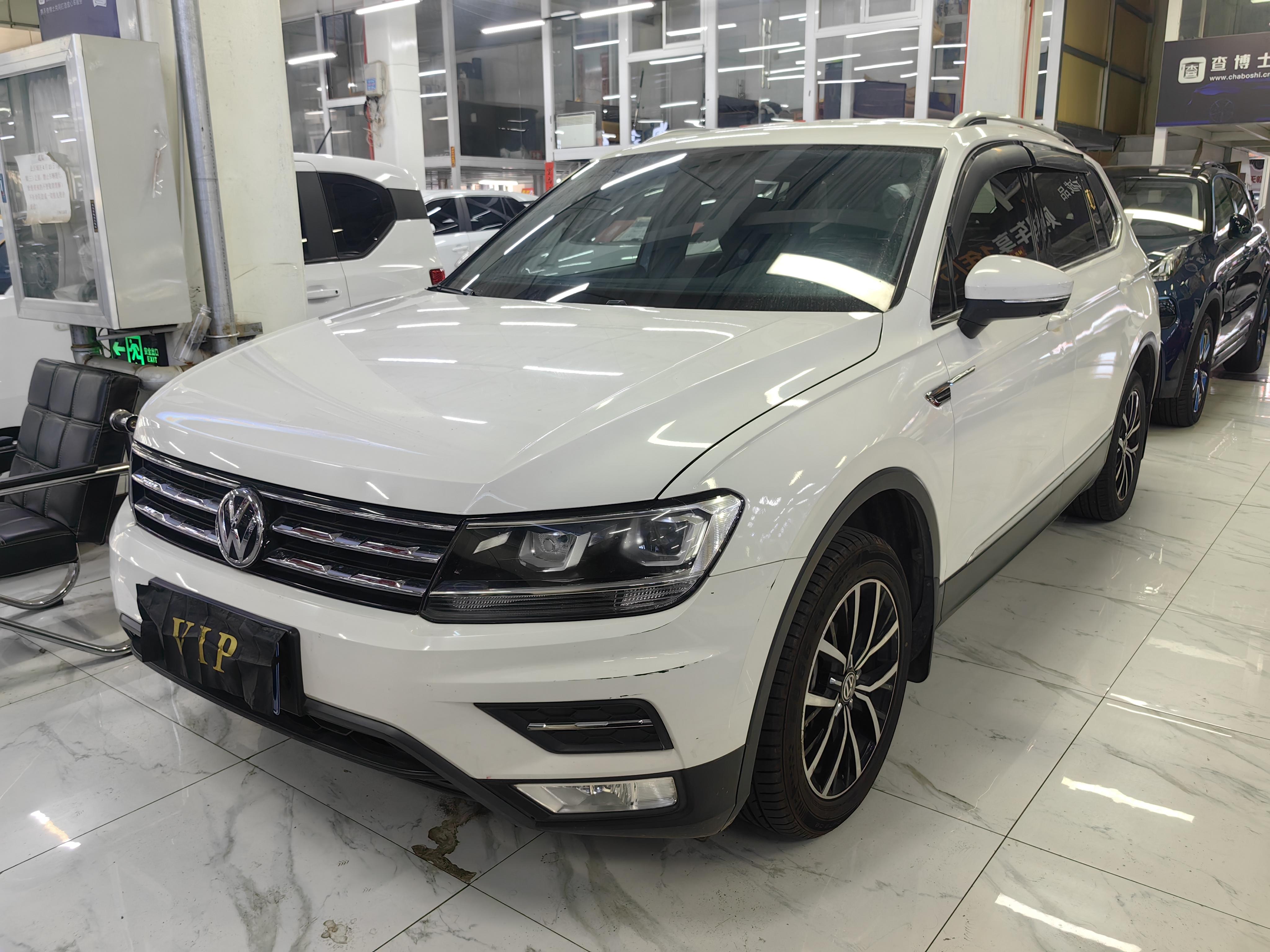 Volkswagen Tiguan 2017 thumb 10