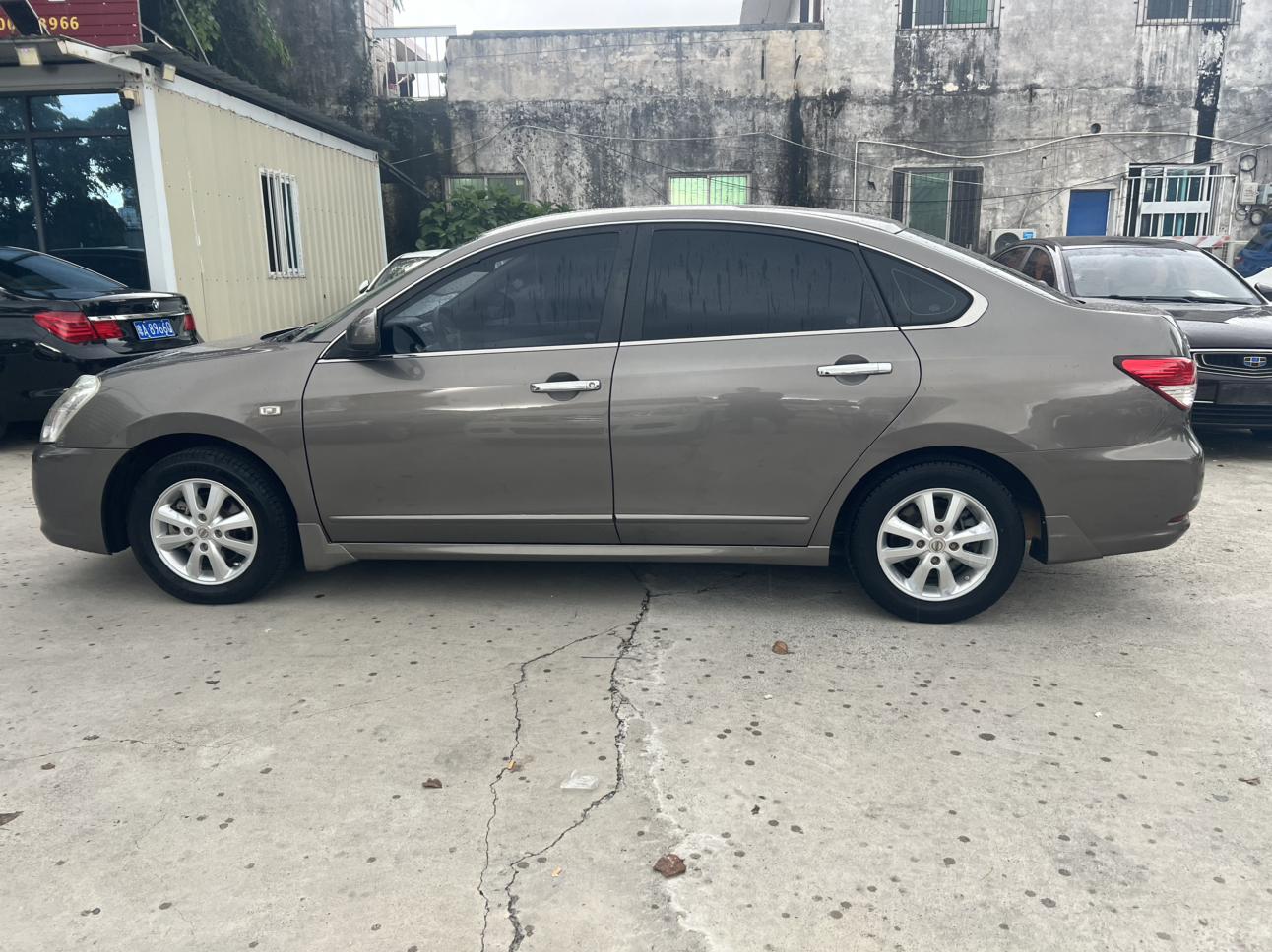 Nissan Sylphy 2016 thumb 2