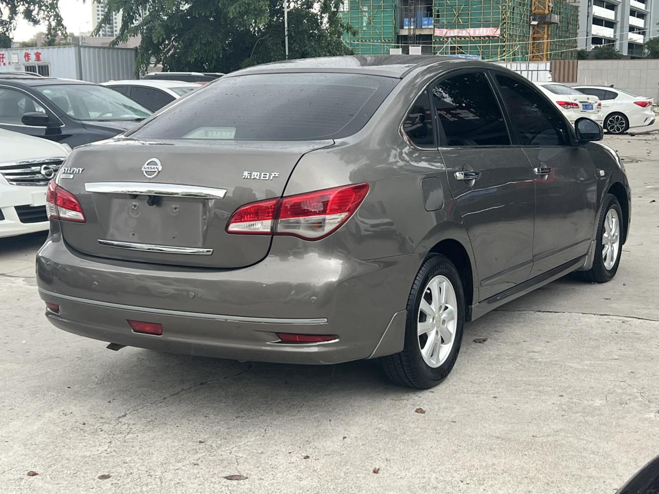 Nissan Sylphy 2016 thumb 5