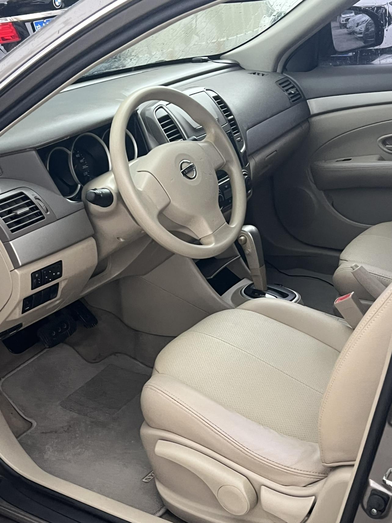 Nissan Sylphy 2016 thumb 6
