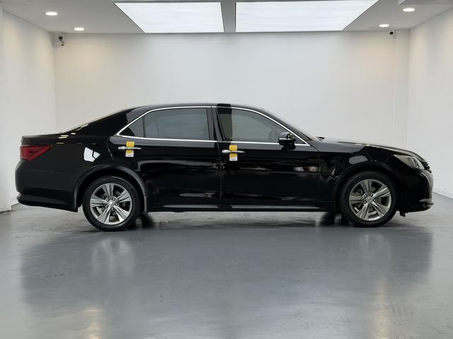 Toyota Crown 2015 thumb 6