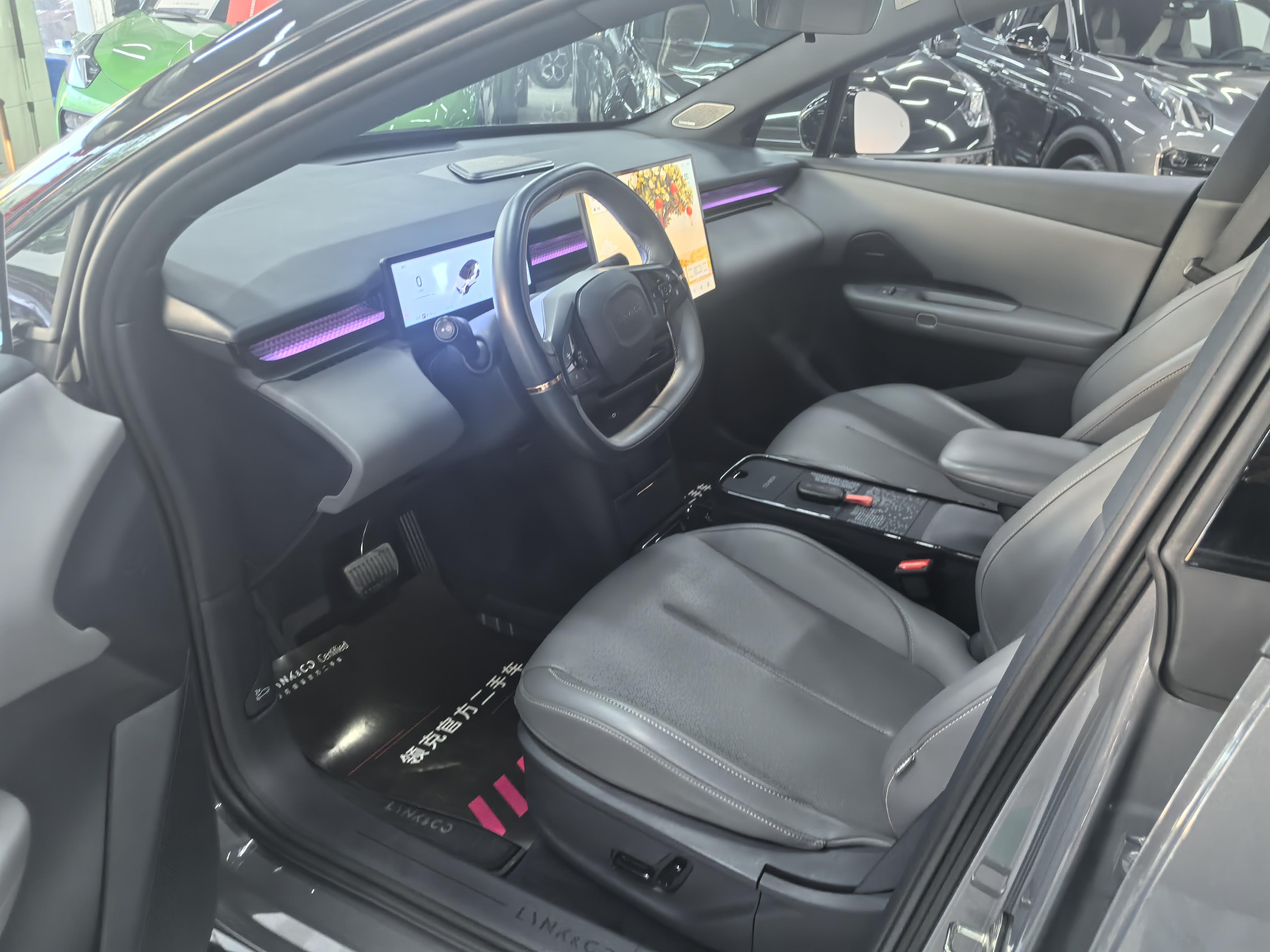 Lynk & Co Z20 2025 thumb 11
