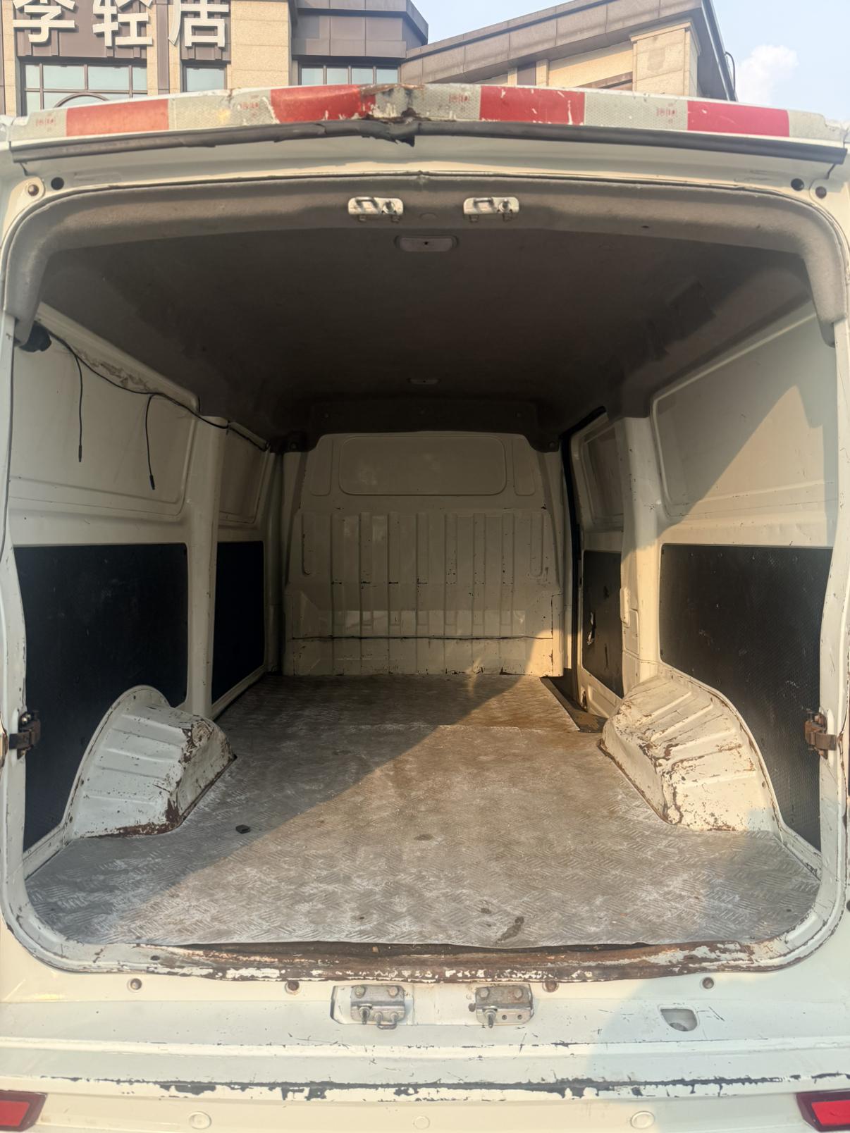 Dongfeng EM26 2022 thumb 8
