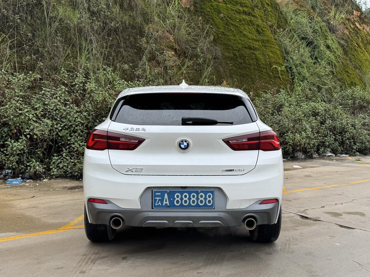 BMW X2 2022 thumb 3