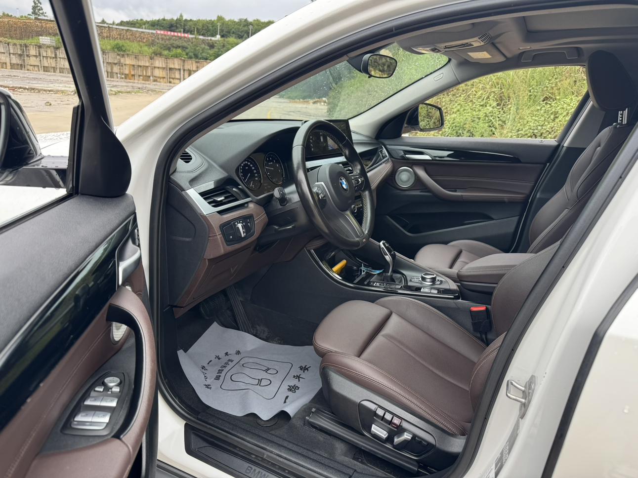 BMW X2 2022 thumb 6