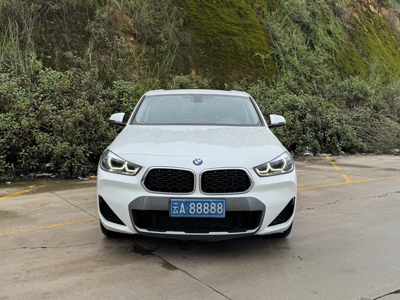 BMW X2 2022 thumb 9