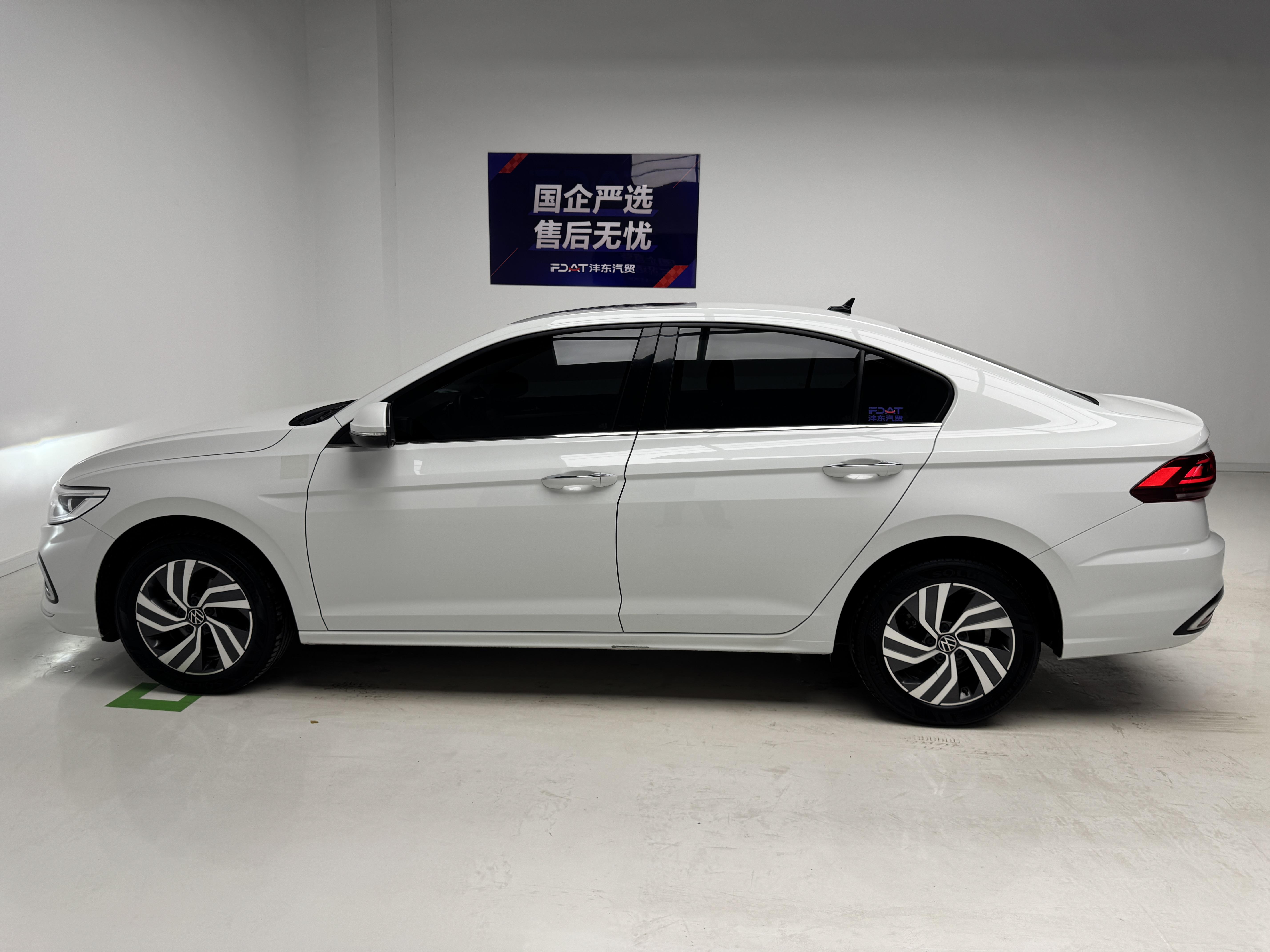 Volkswagen Bora 2023 thumb 2