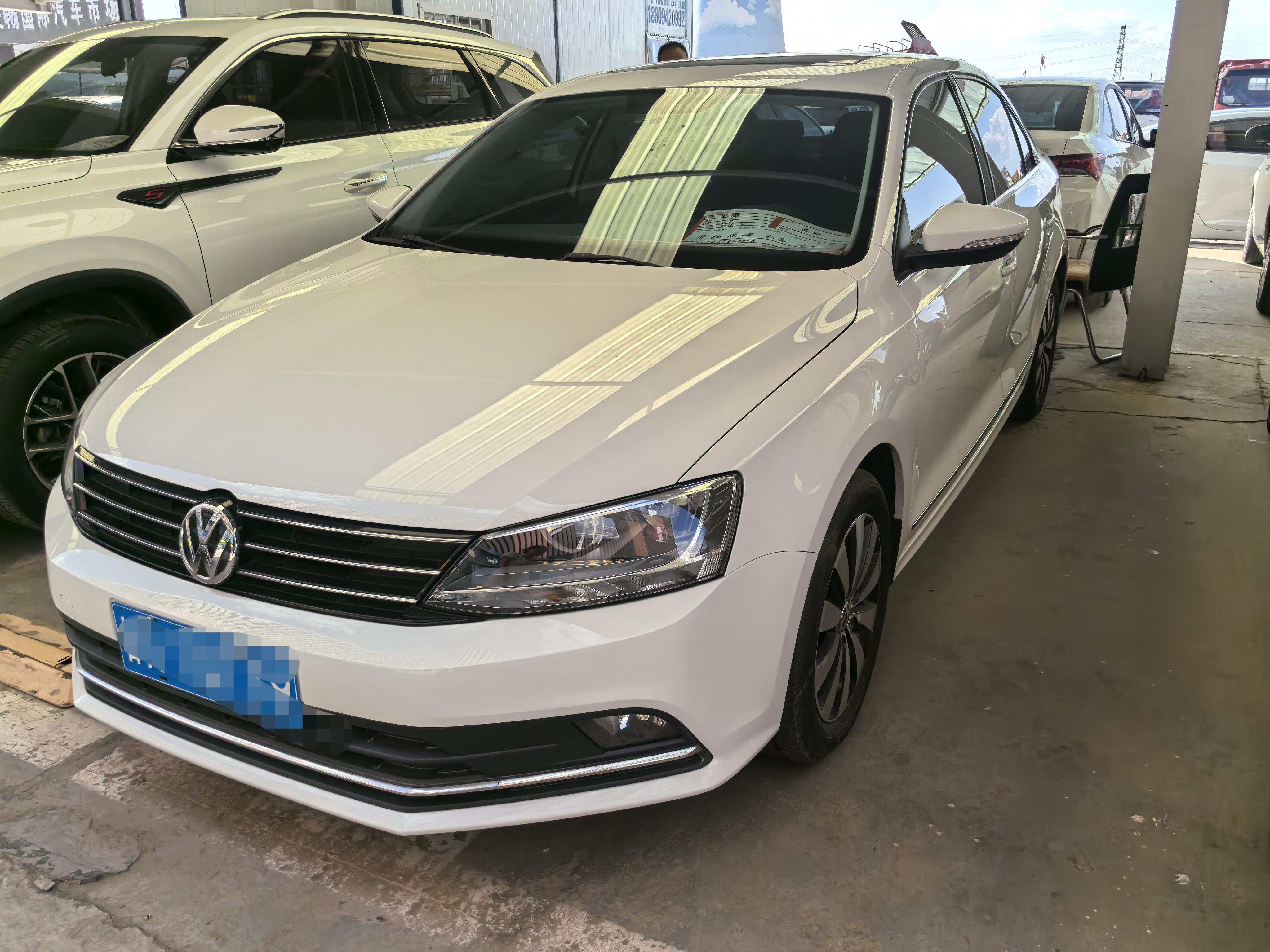 Volkswagen Sagitar 2018 thumb 9