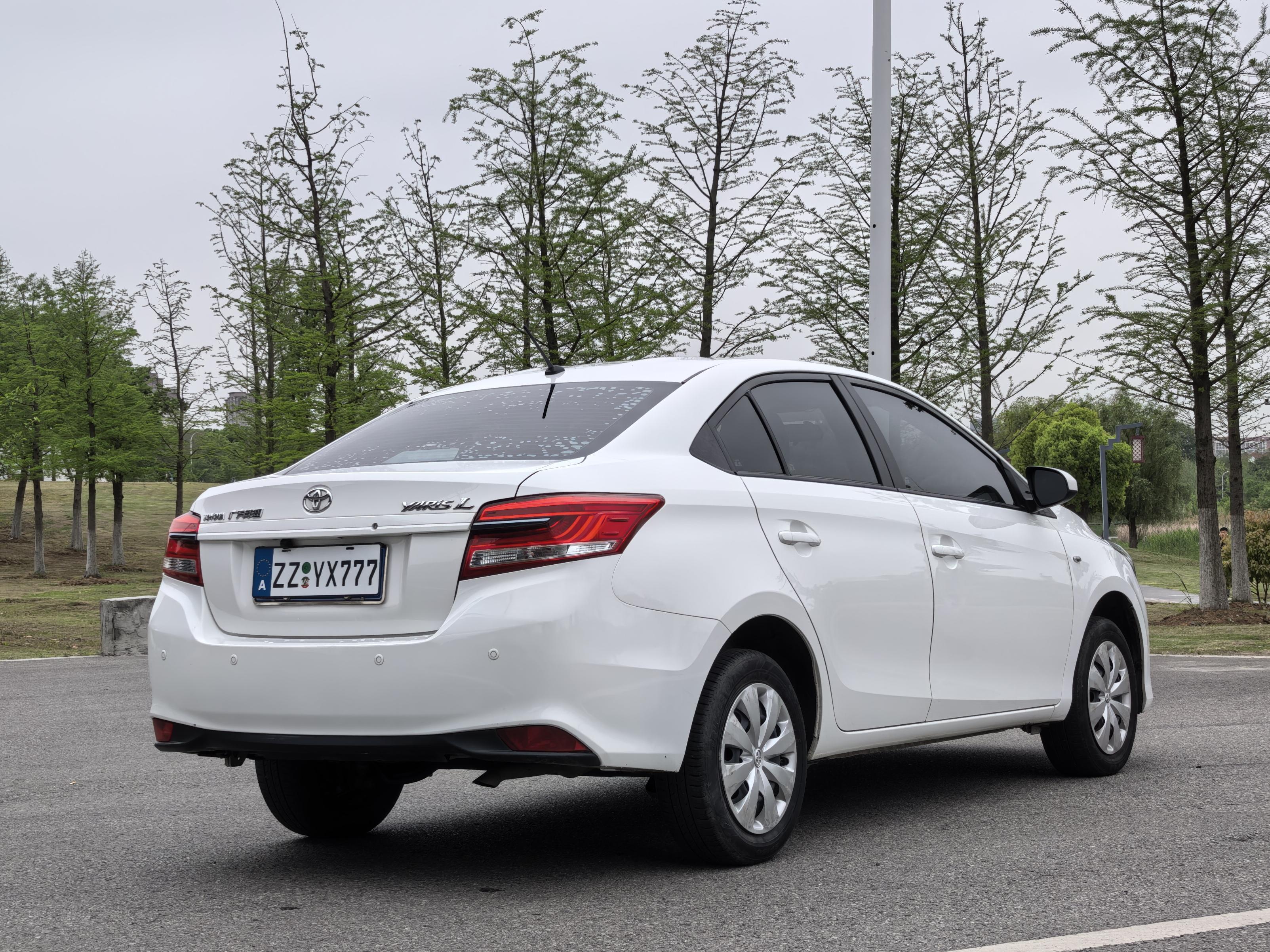 Toyota Yaris 2020 thumb 4