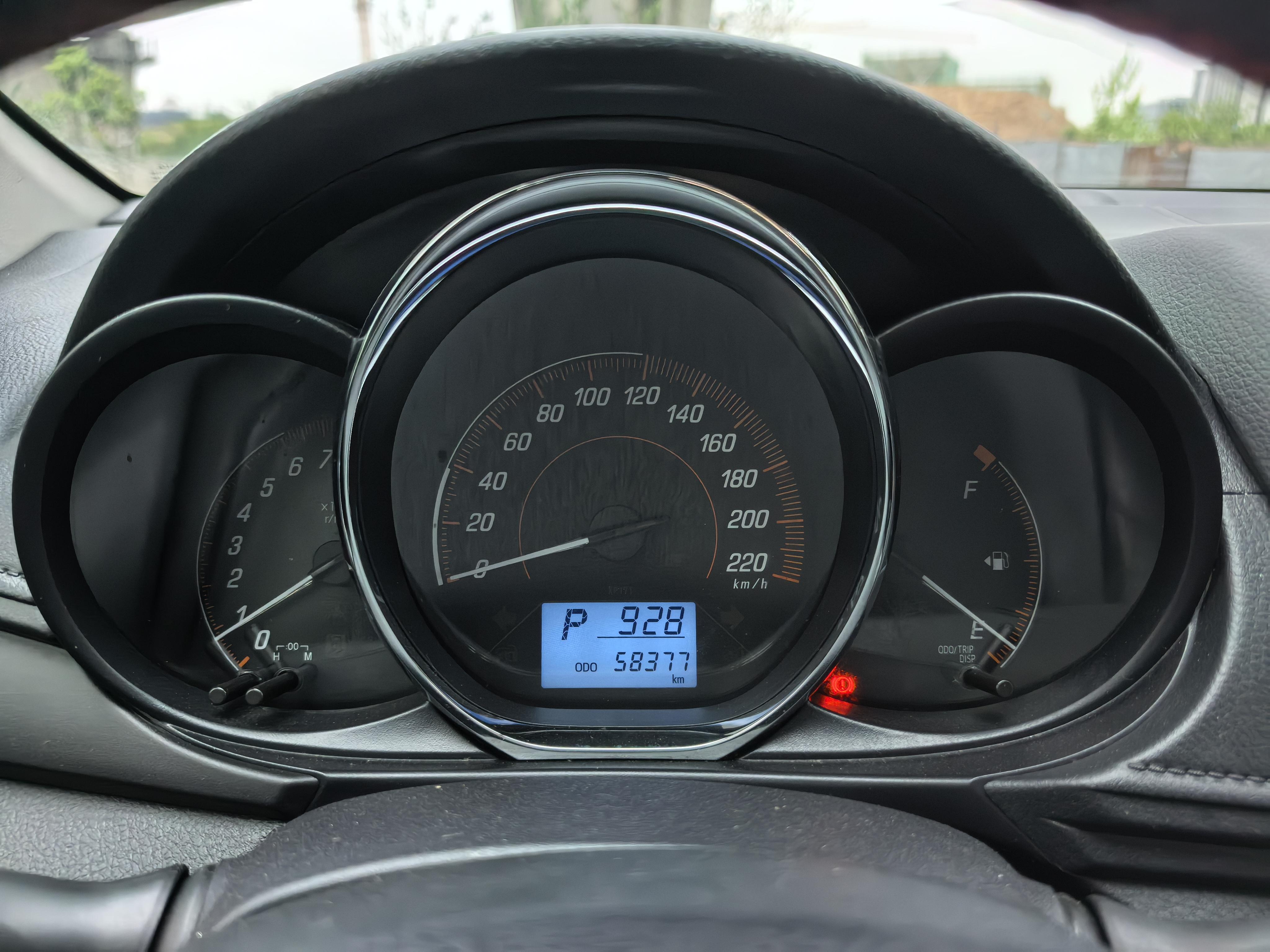 Toyota Yaris 2020 thumb 8
