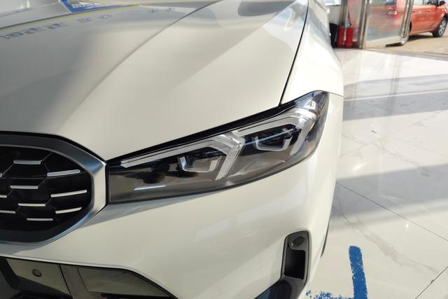 BMW 3 серии 2023 thumb 2