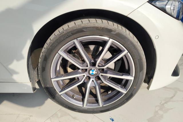 BMW 3 серии 2023 thumb 7