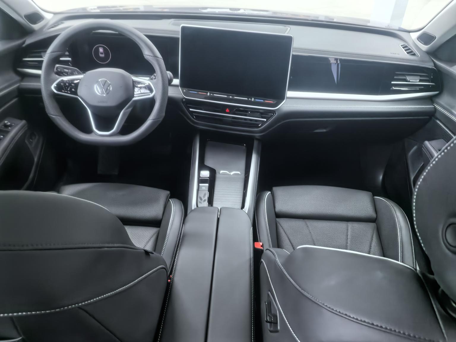 Volkswagen Passat (North America and China) 2025 thumb 9