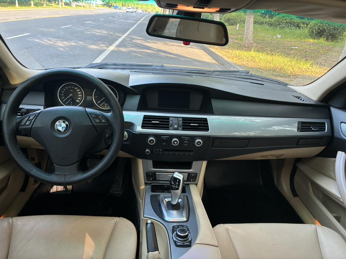 BMW 5 серии 2009 thumb 8