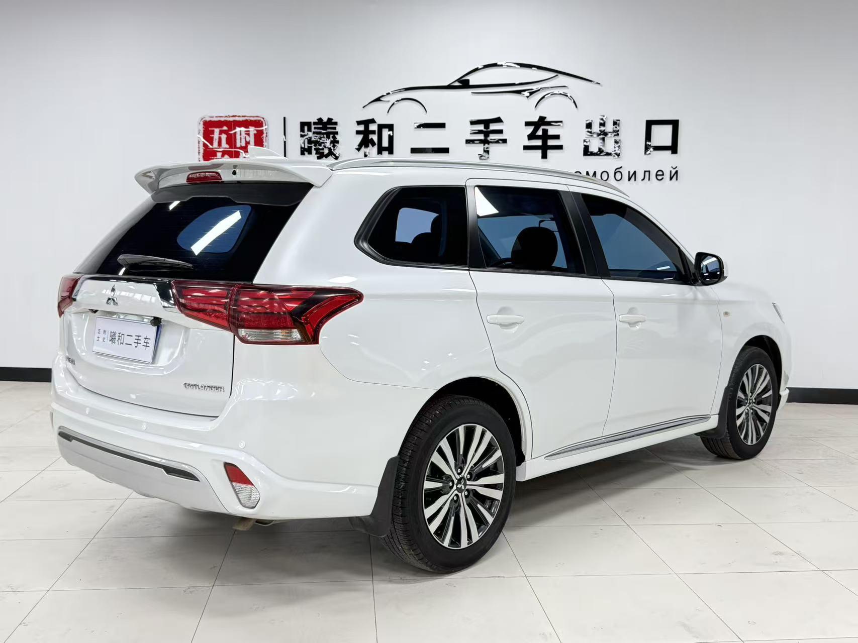 Mitsubishi Outlander 2021 thumb 5