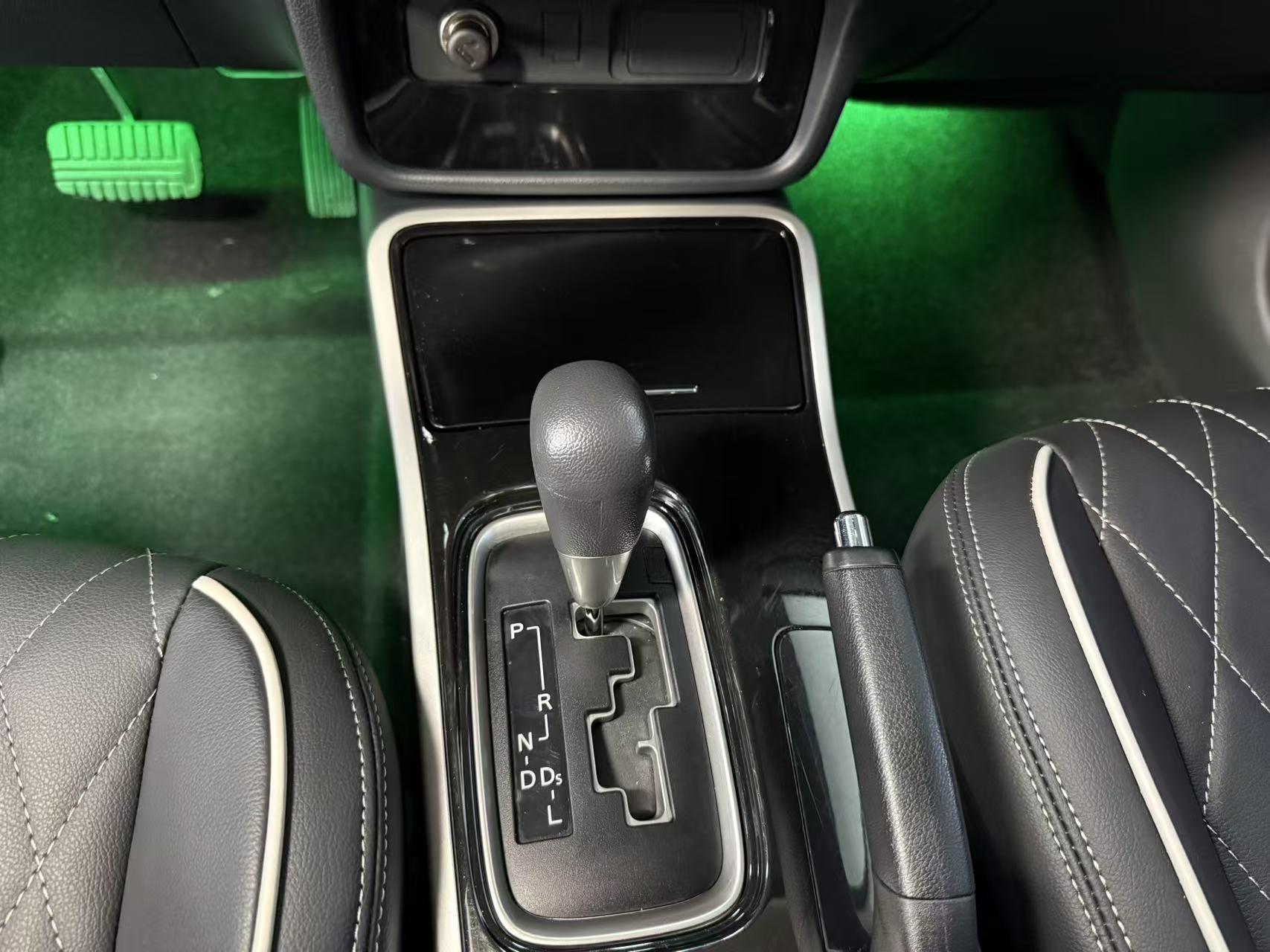 Mitsubishi Outlander 2021 thumb 11