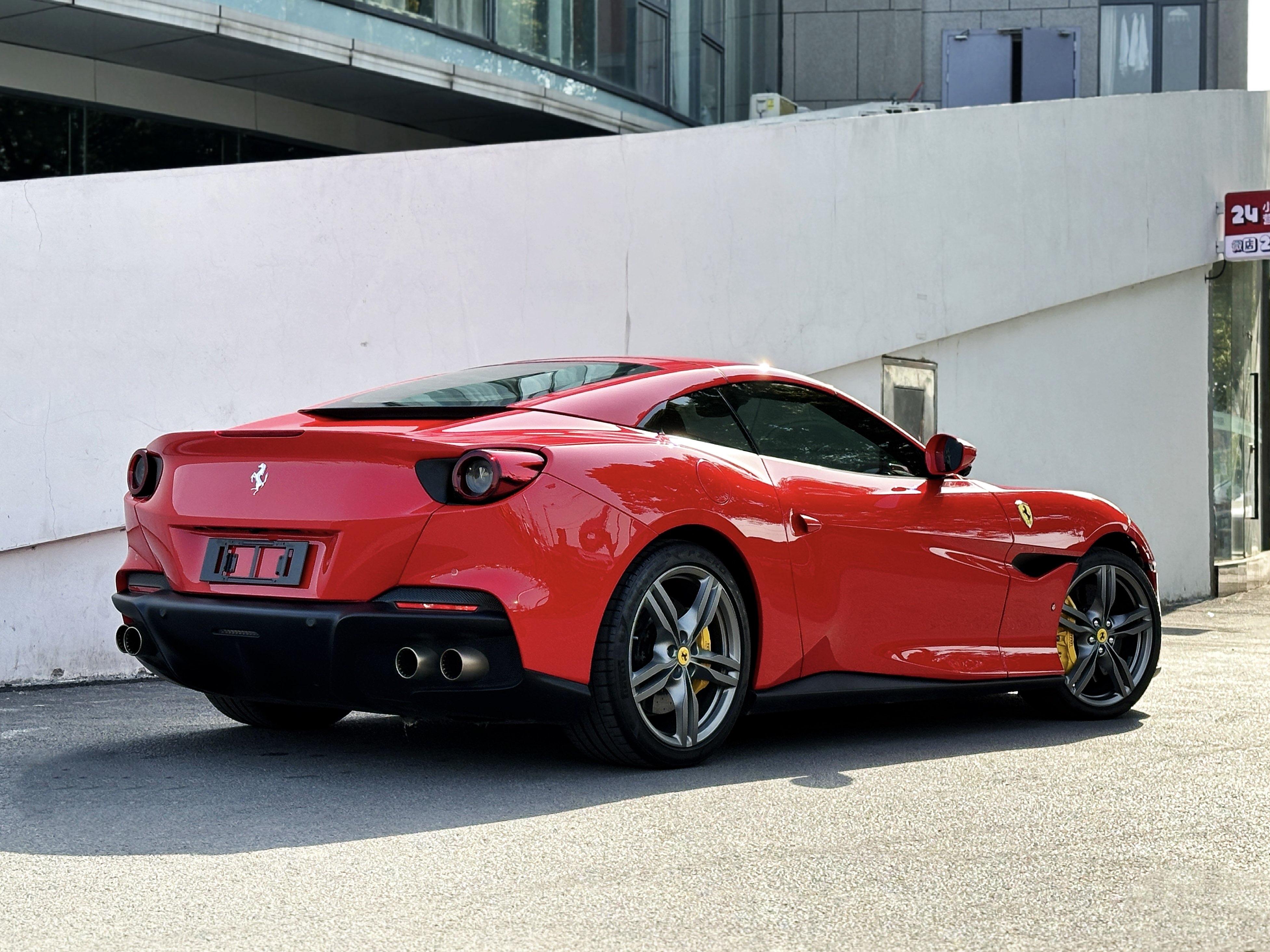 Ferrari Portofino 2021 thumb 5