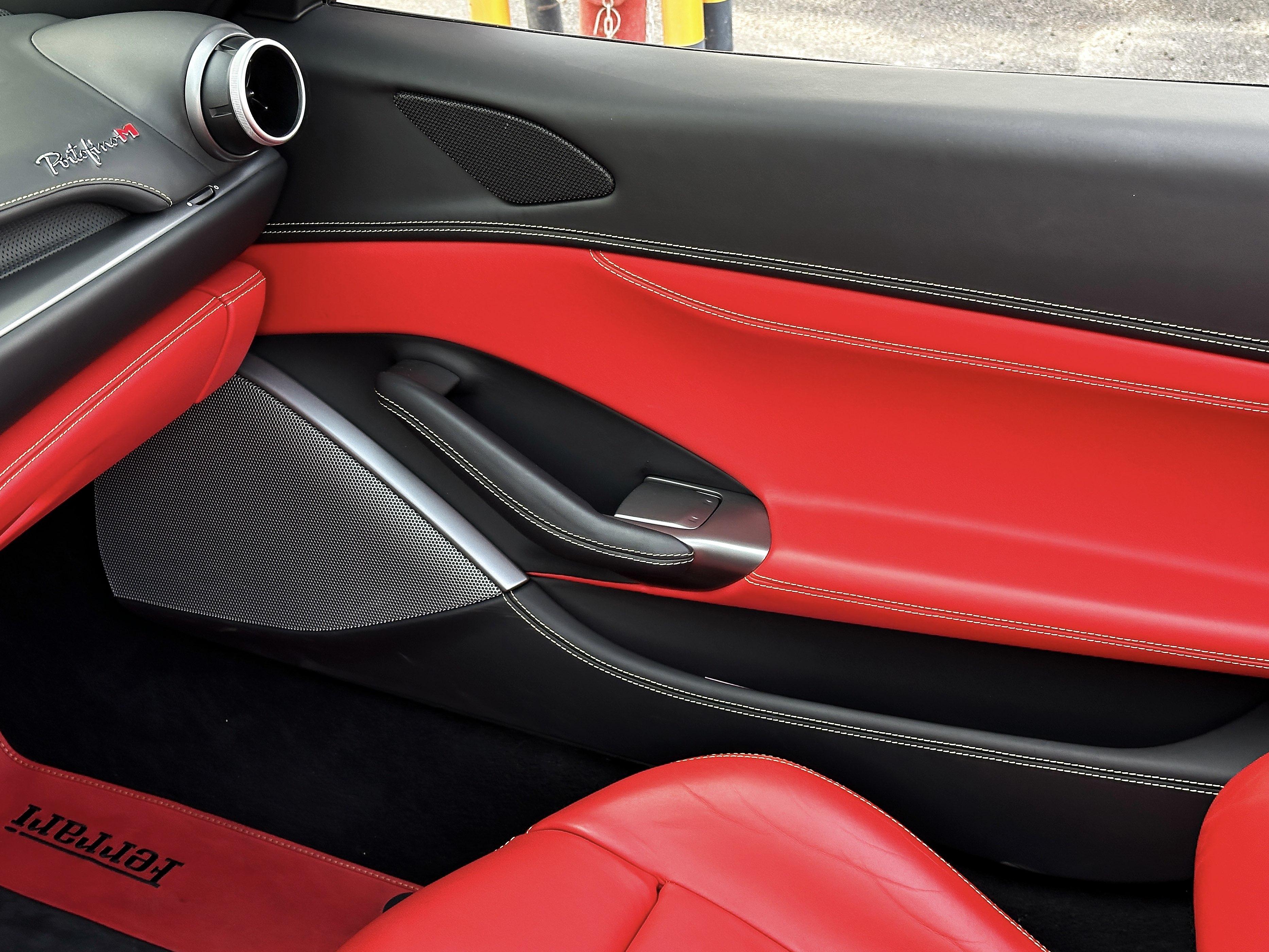 Ferrari Portofino 2021 thumb 9
