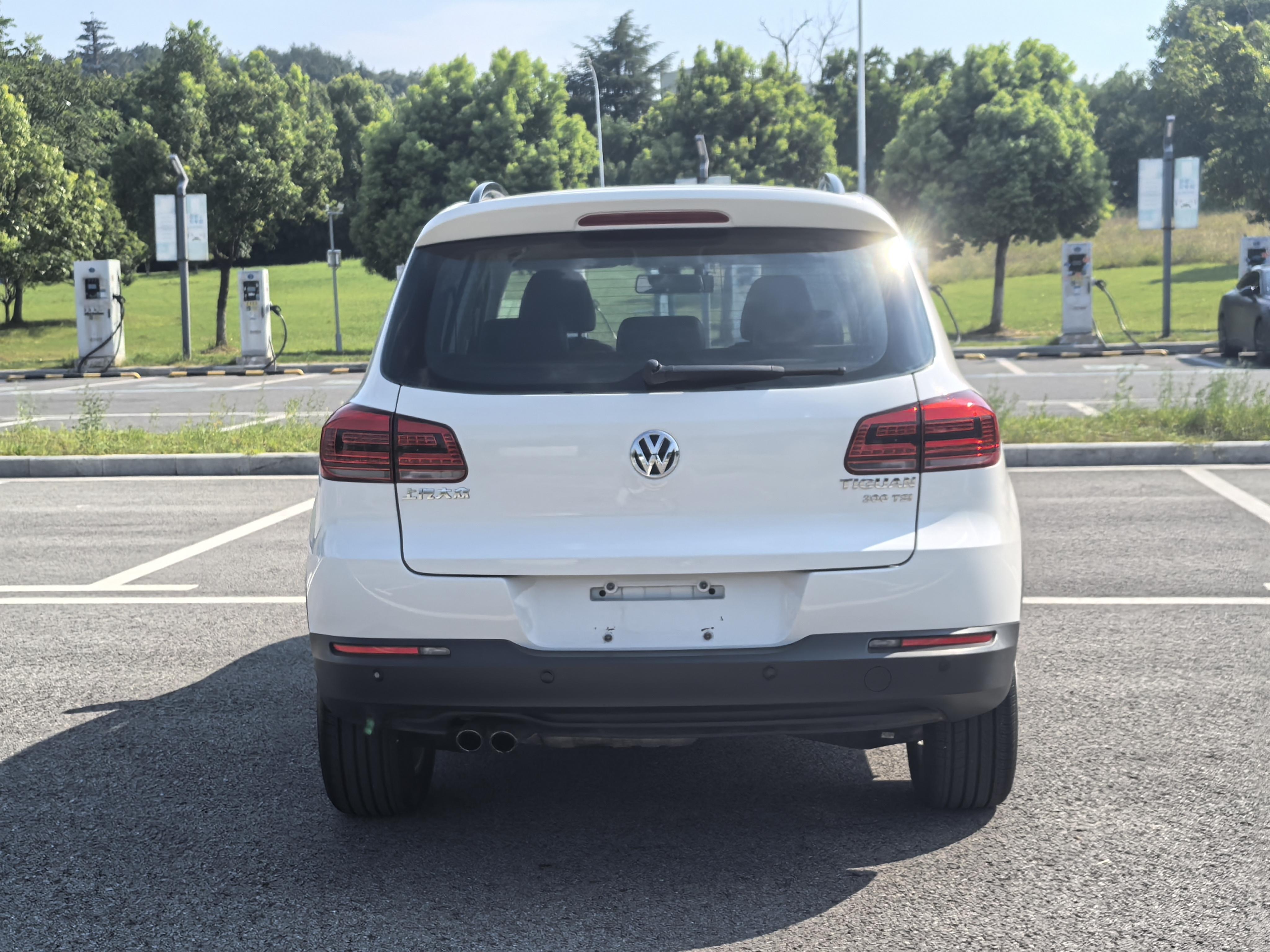 Volkswagen Tiguan 2017 thumb 2