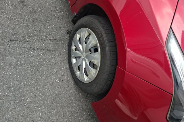 Toyota Yaris 2016 thumb 6