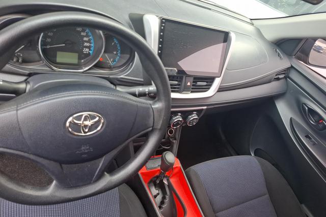 Toyota Yaris 2016 thumb 11