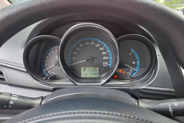 Toyota Yaris 2016 thumb 12