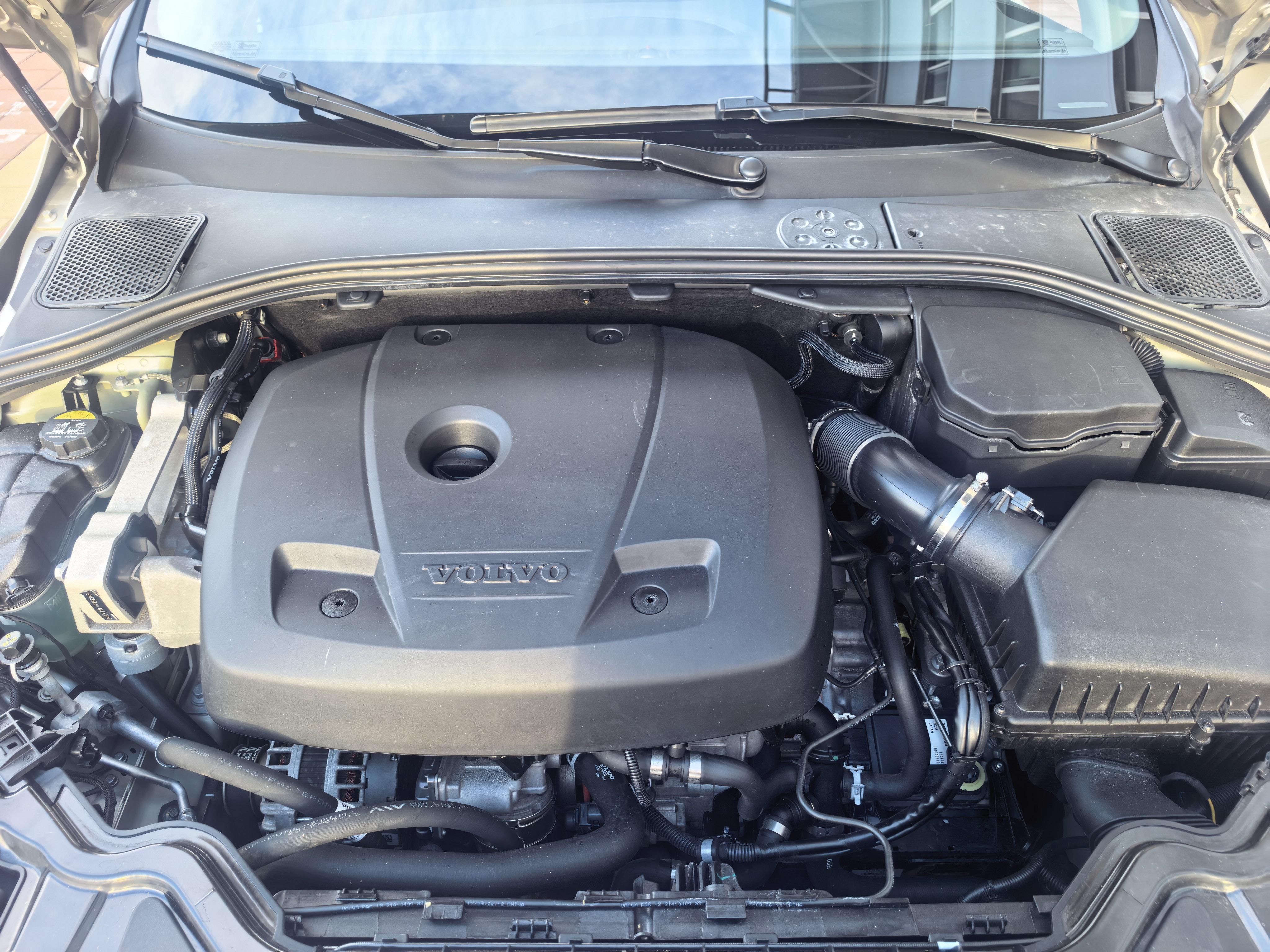 Volvo S60 2018 thumb 5