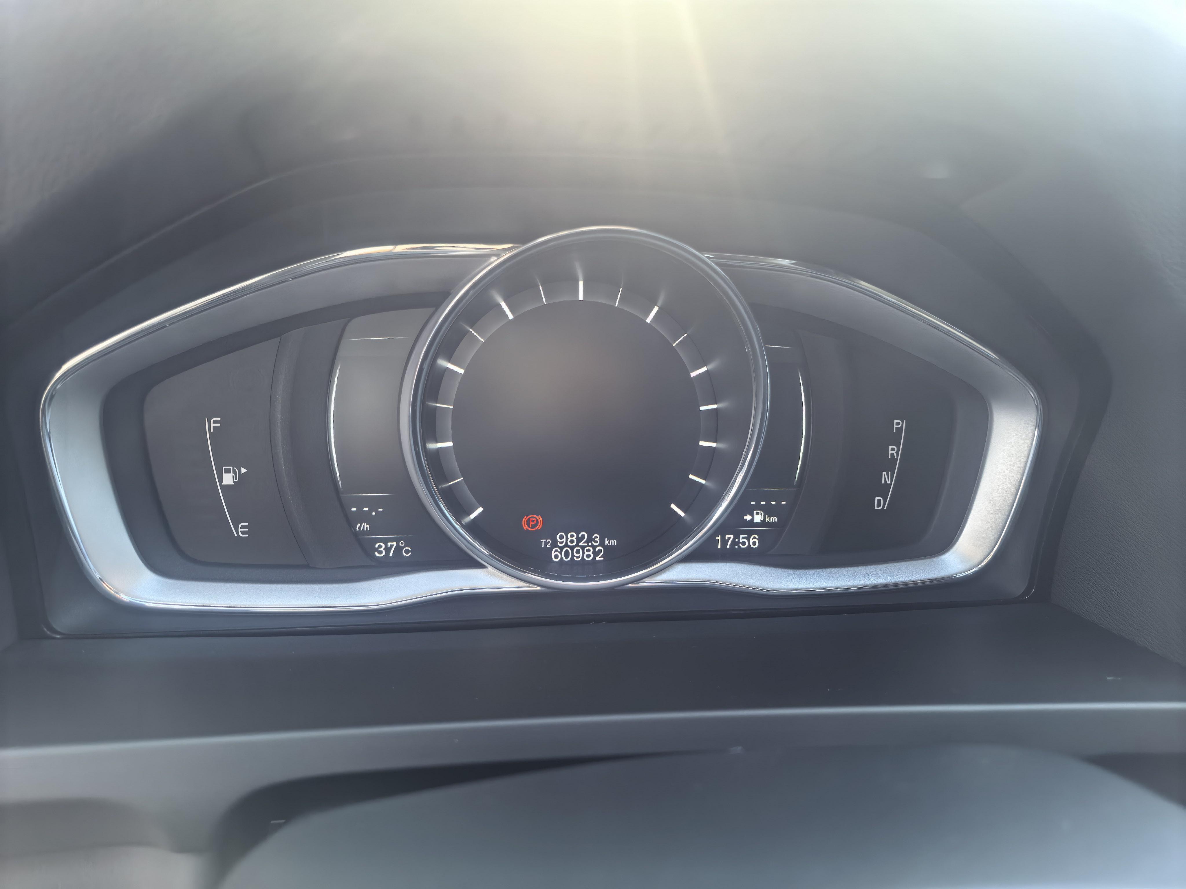Volvo S60 2018 thumb 10