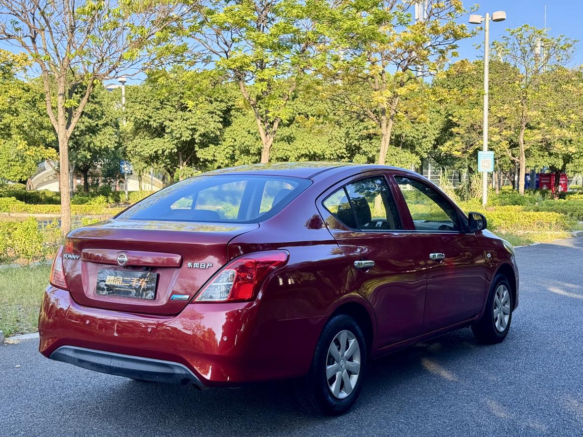 Nissan Sunny 2016 thumb 5