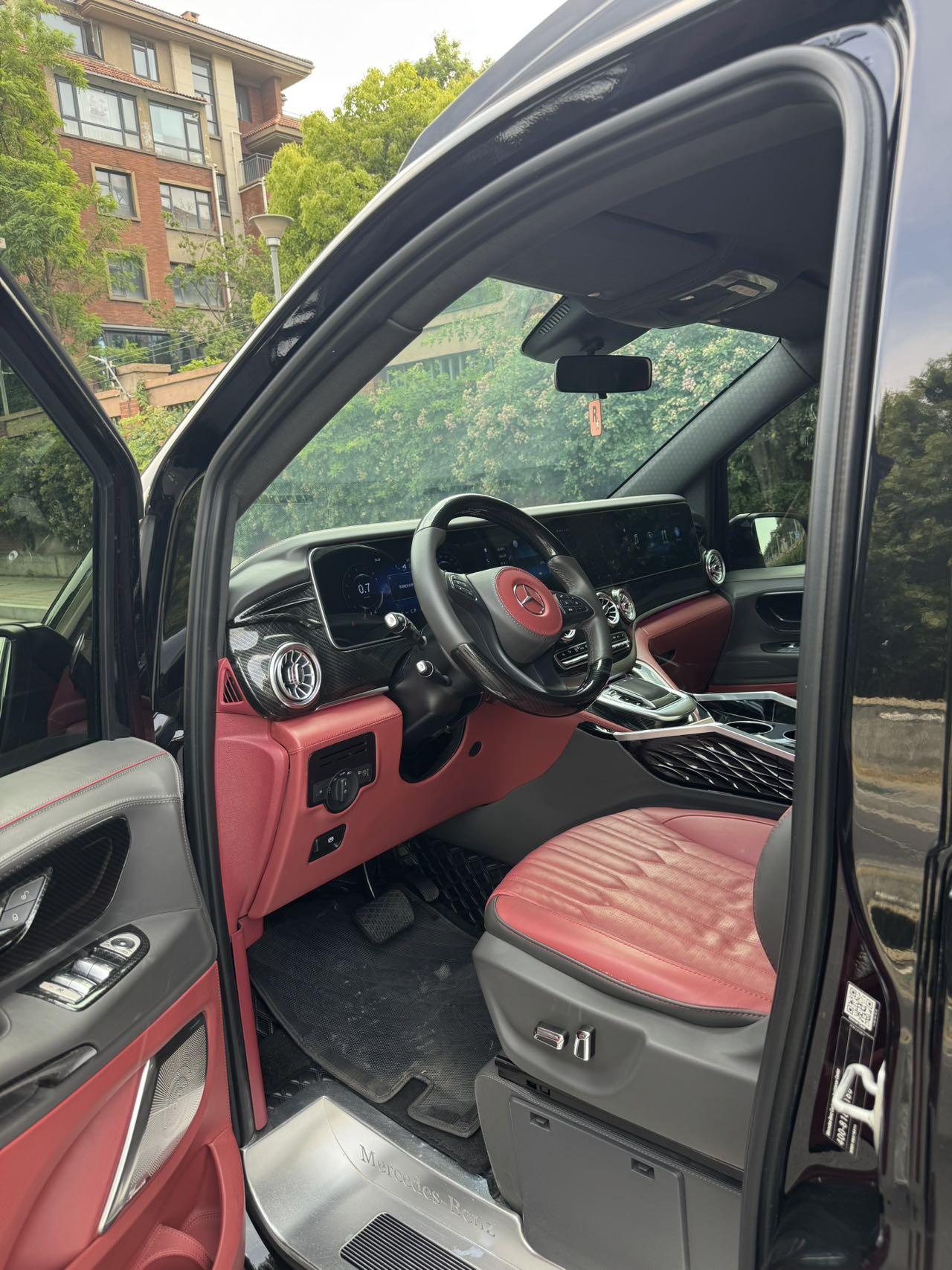 Mercedes-Benz Wei Ting 2023 thumb 8