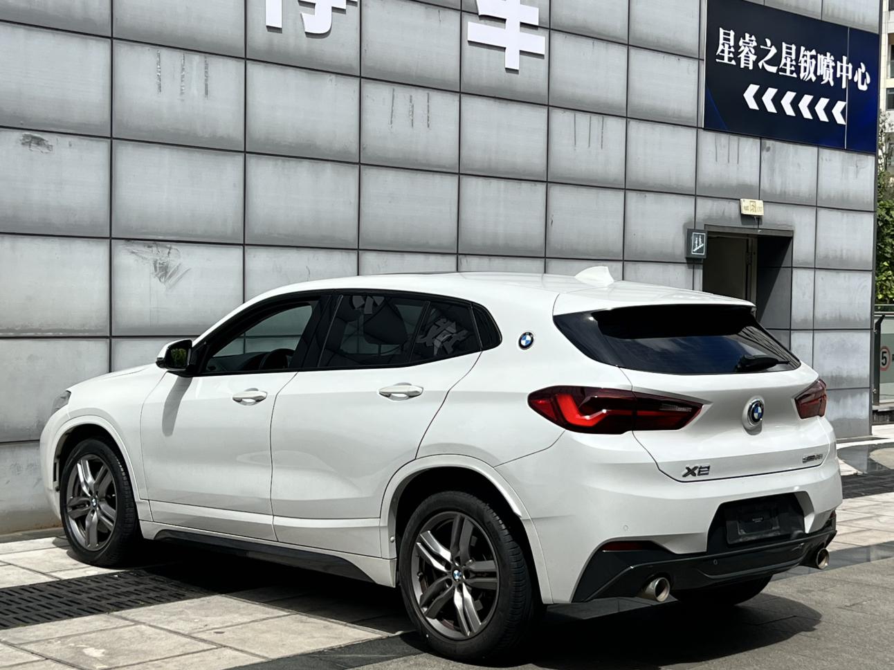 BMW X2 2021 thumb 2