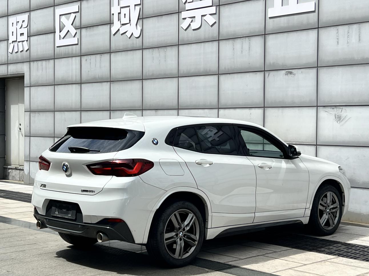 BMW X2 2021 thumb 4