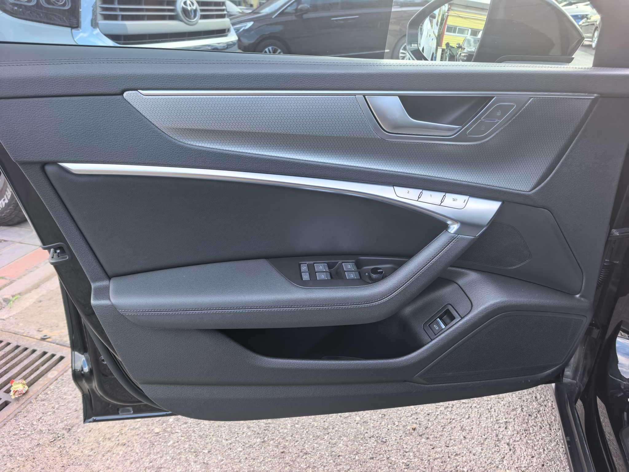 Audi A6 2021 thumb 6