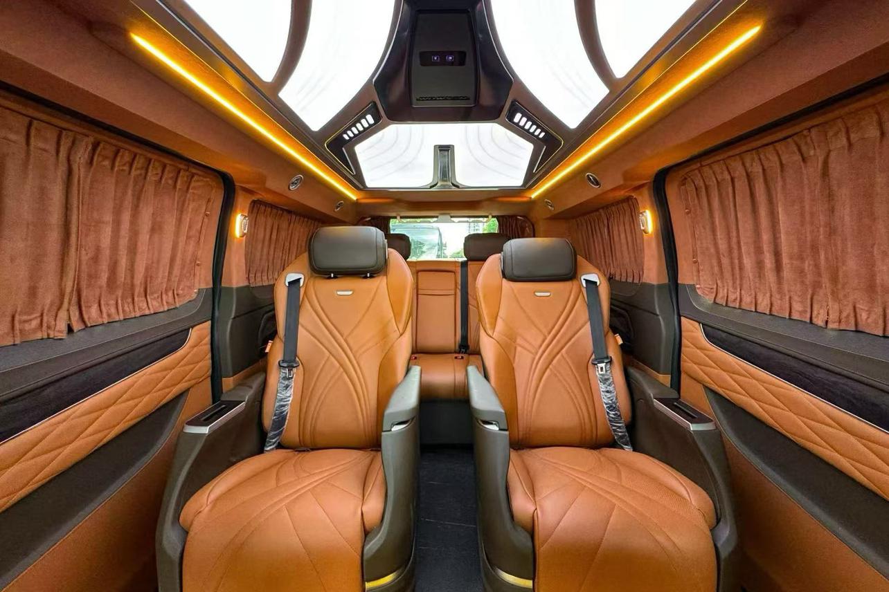 Ford Tourneo Custom 2025 thumb 6