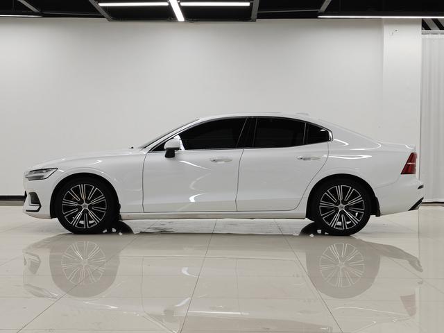 Volvo S60 2020 thumb 2