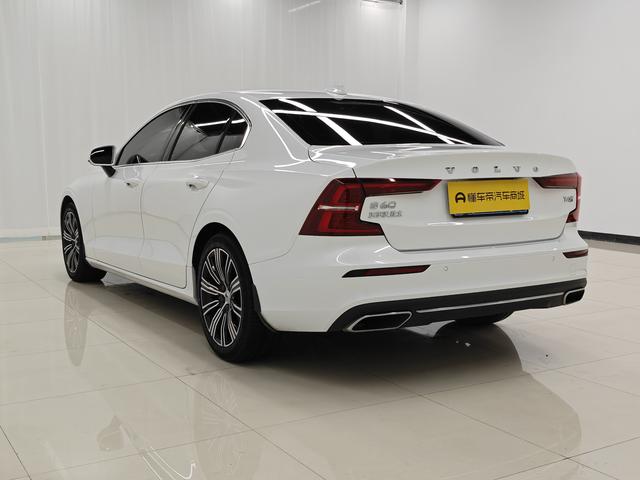 Volvo S60 2020 thumb 3