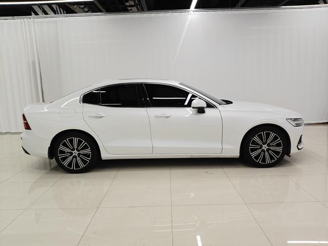 Volvo S60 2020 thumb 6
