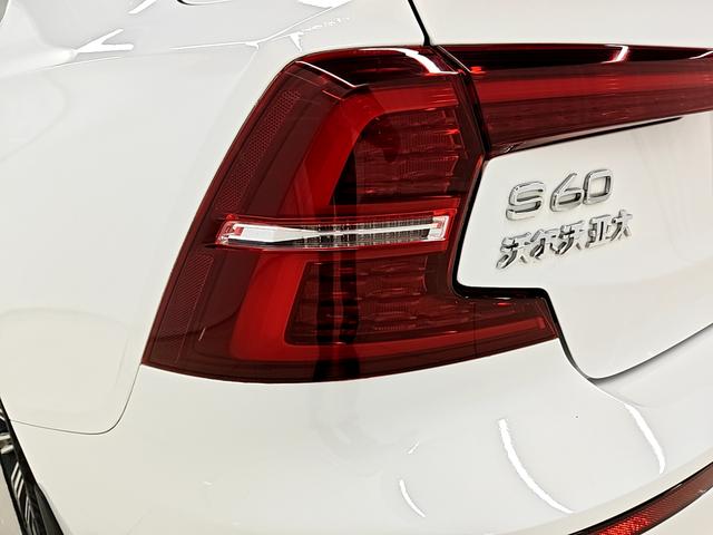 Volvo S60 2020 thumb 11