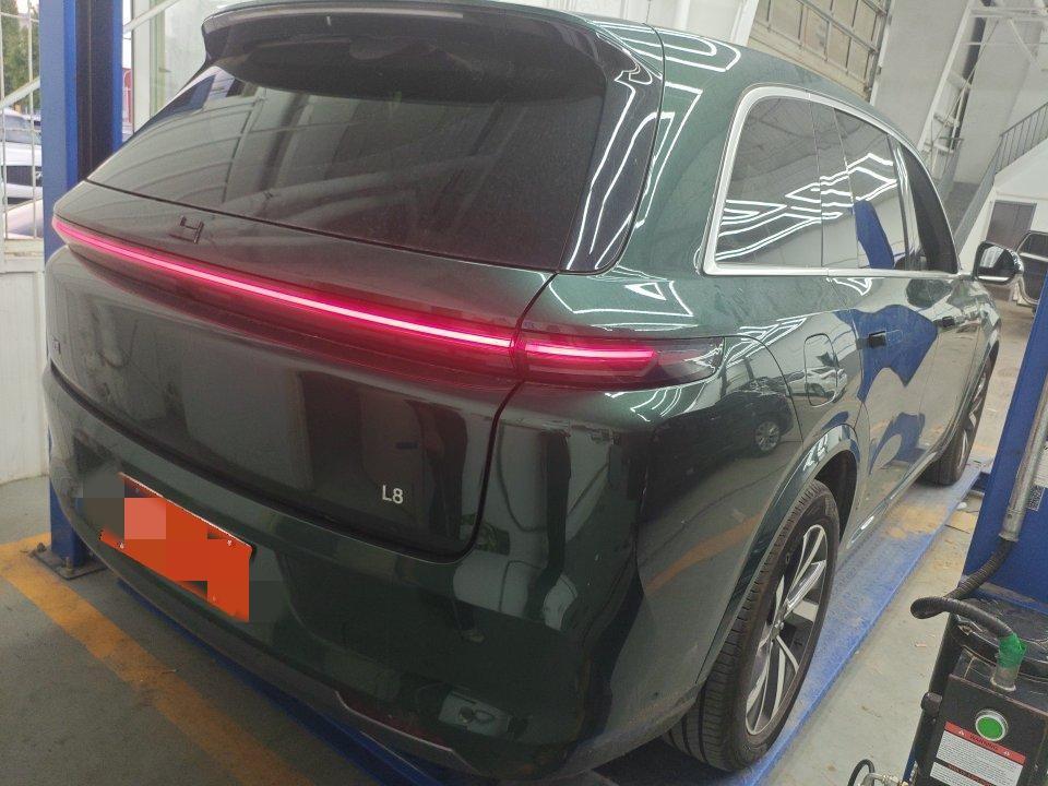 Lixiang (Li Auto) L8 2023 thumb 2
