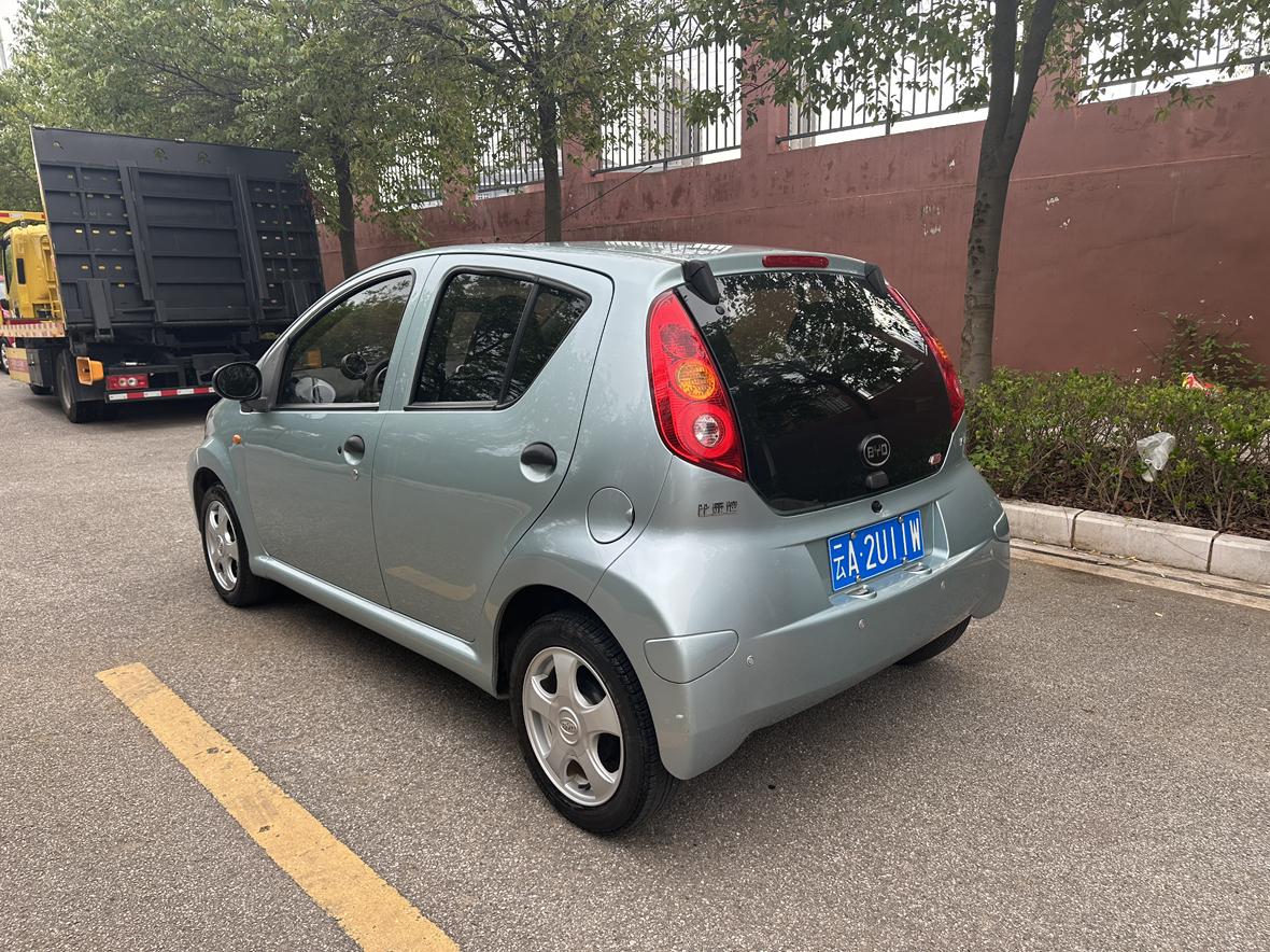 BYD F0 2015 thumb 11