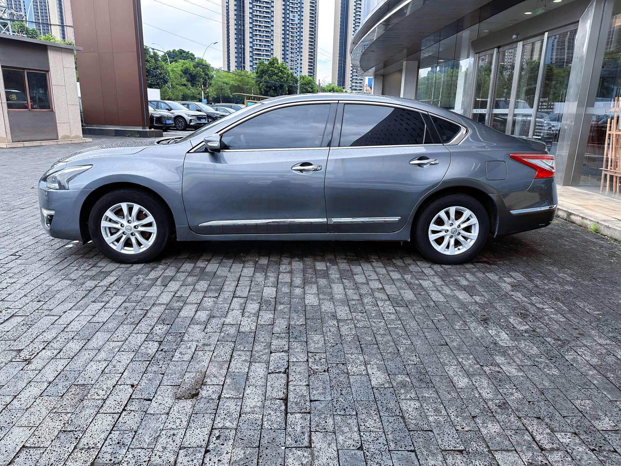 Nissan Altima 2013 thumb 2