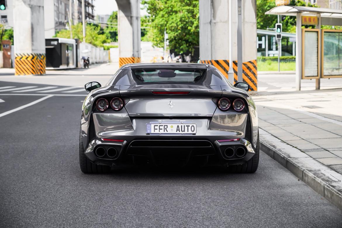 Ferrari 812 2020 thumb 4
