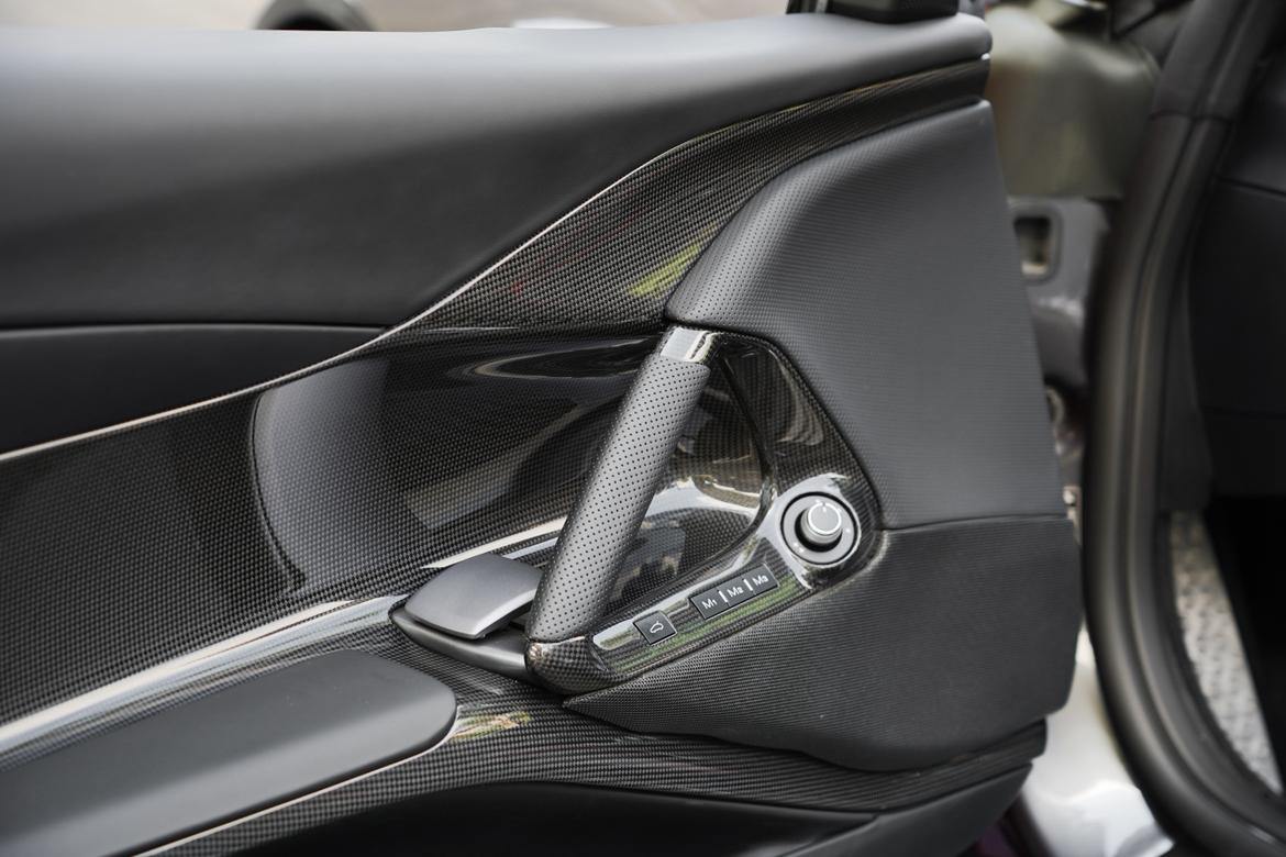 Ferrari 812 2020 thumb 11