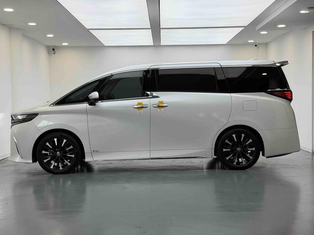 Toyota Alphard 2023 thumb 2