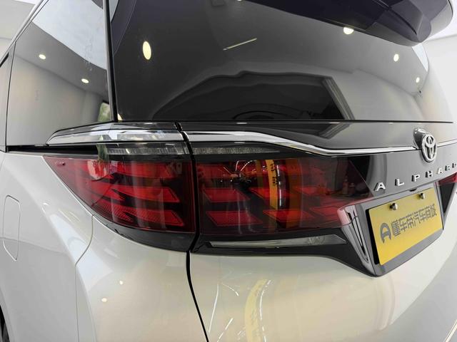 Toyota Alphard 2023 thumb 11
