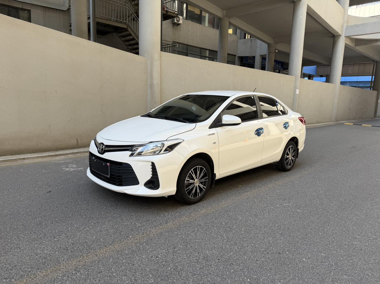 Toyota Vios 2021 thumb 8